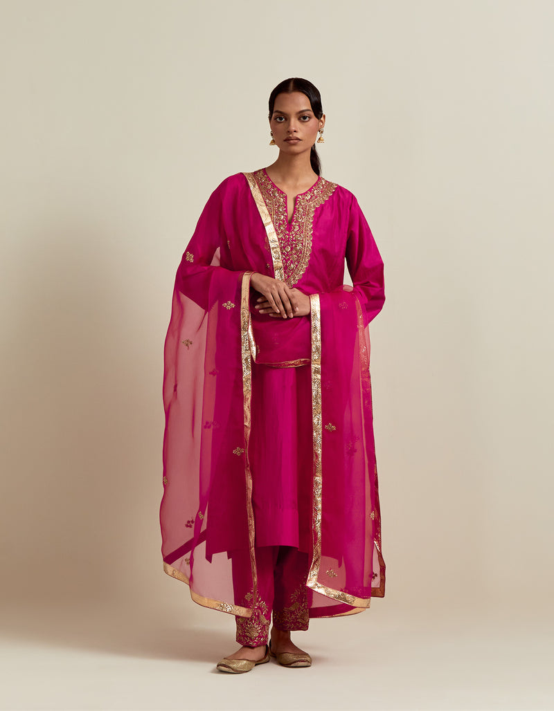 HAND EMBROIDERED DUPATTA - FUSCHIA