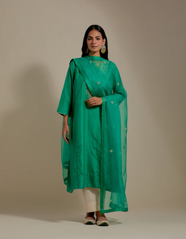 HAND EMBROIDERED DUPATTA- GREEN