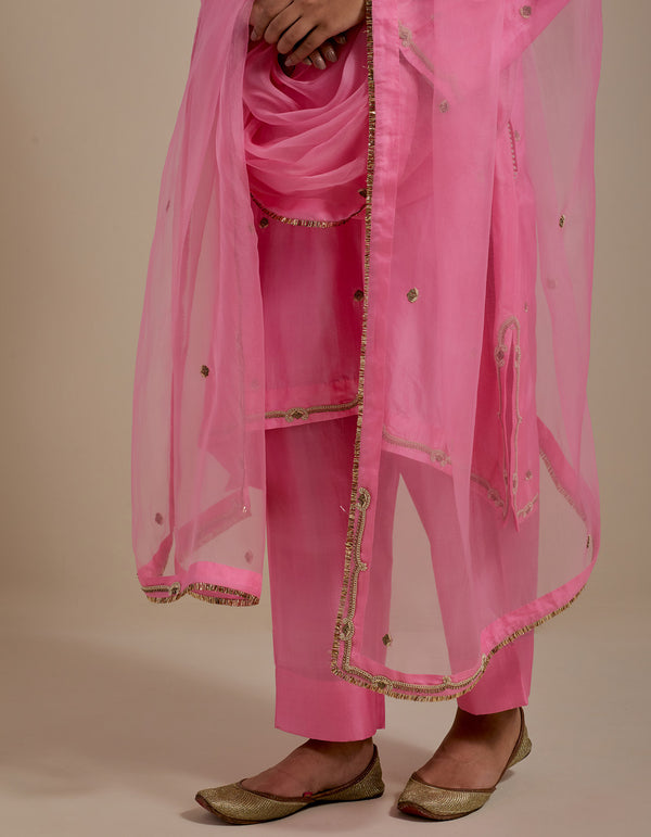 HAND EMBROIDERED DUPATTA- PINK