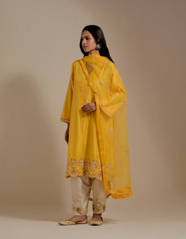 HAND EMBROIDERED DUPATTA- MANGO YELLOW