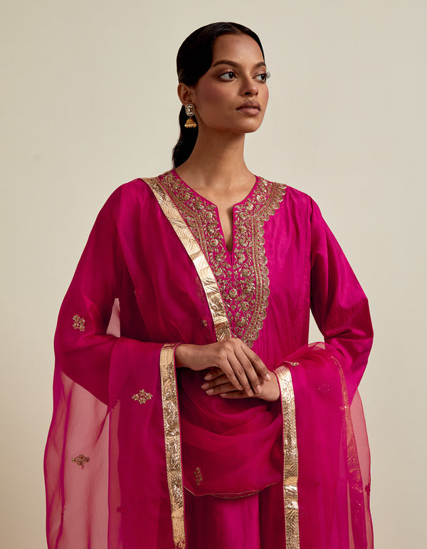 HAND EMBROIDERED DUPATTA - FUSCHIA